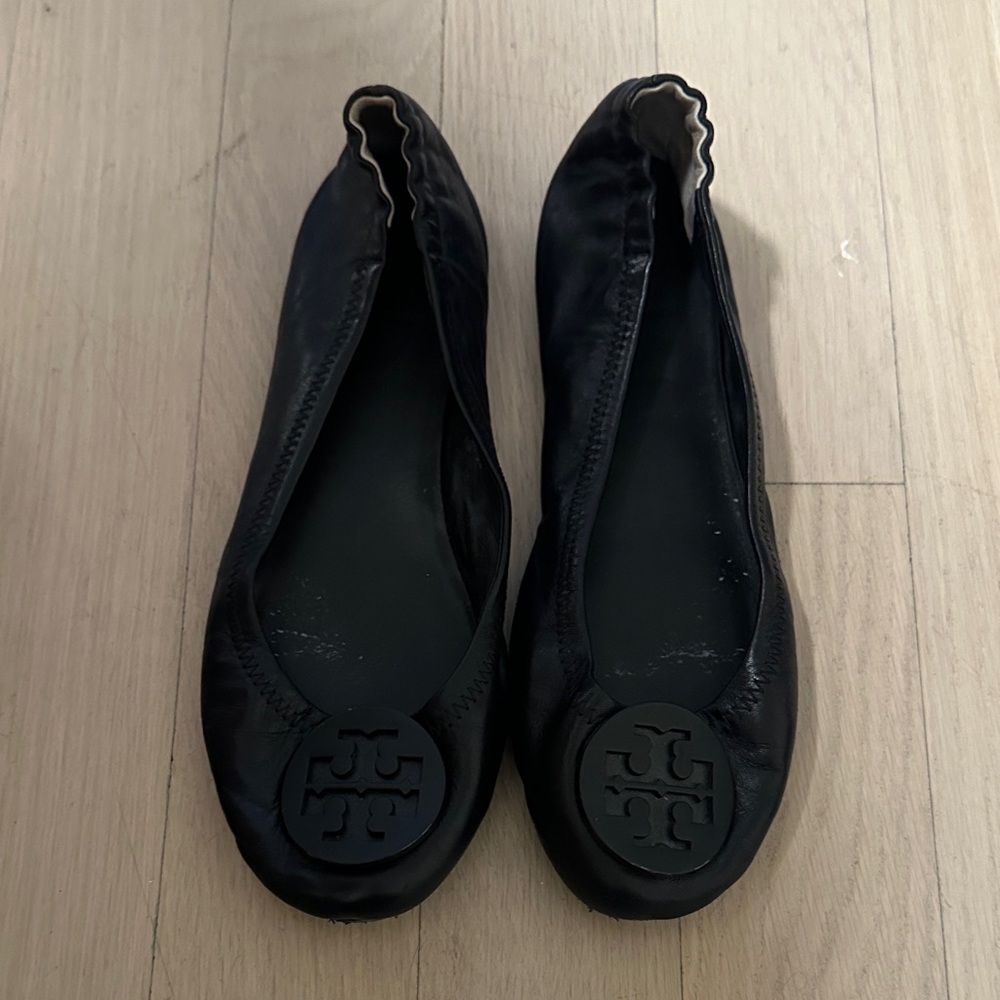 Tory Burch Black Leather Logo Ballet Flats